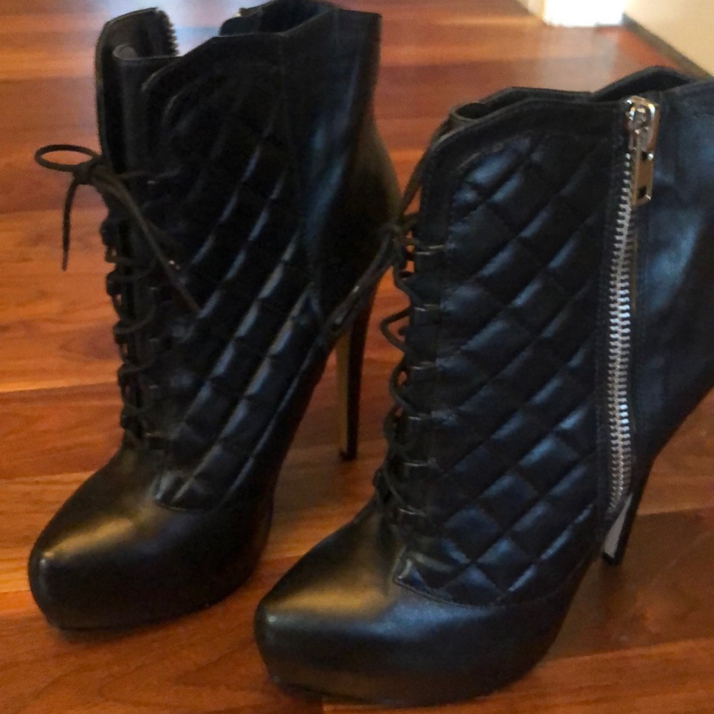 New rare Bebe high heels shoes black leather lace up boot style size 9